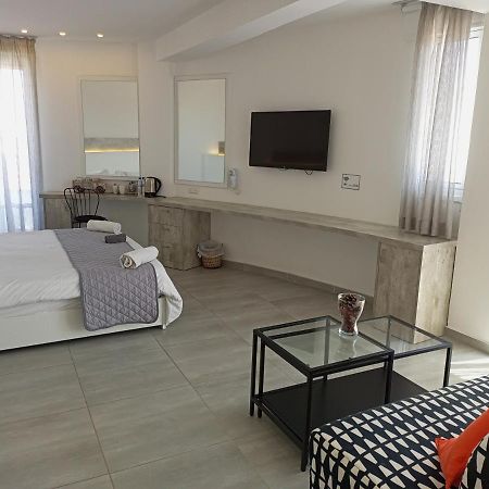 White 11 Aparthotel Larnaca Luaran gambar